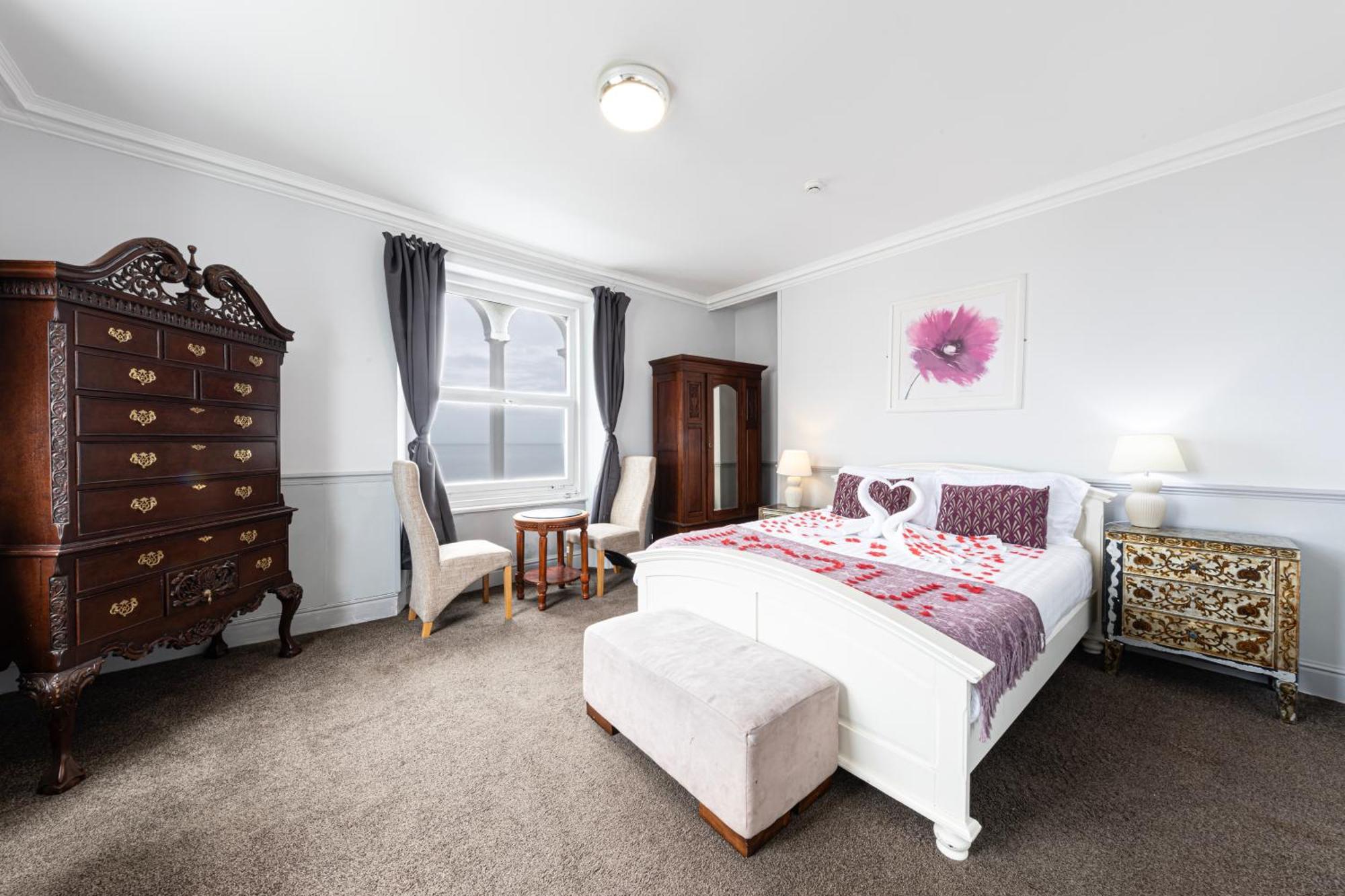The Manor Hotel Llandudno Eksteriør billede